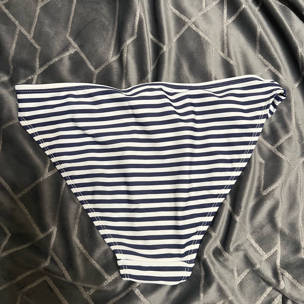 Primark bikini bottom - Picture 2 of 4